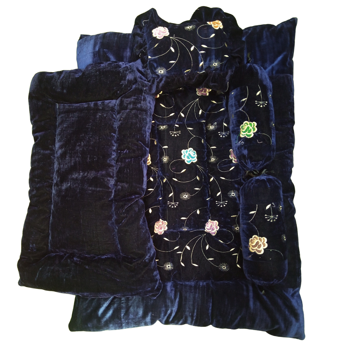 New Born Baby Sleeping 5 Pieces Set Valvet Stuff Emboridery Design